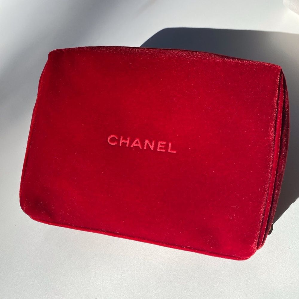 Rare Collector’s item Chanel Beauty Velvet Red cosmetic bag